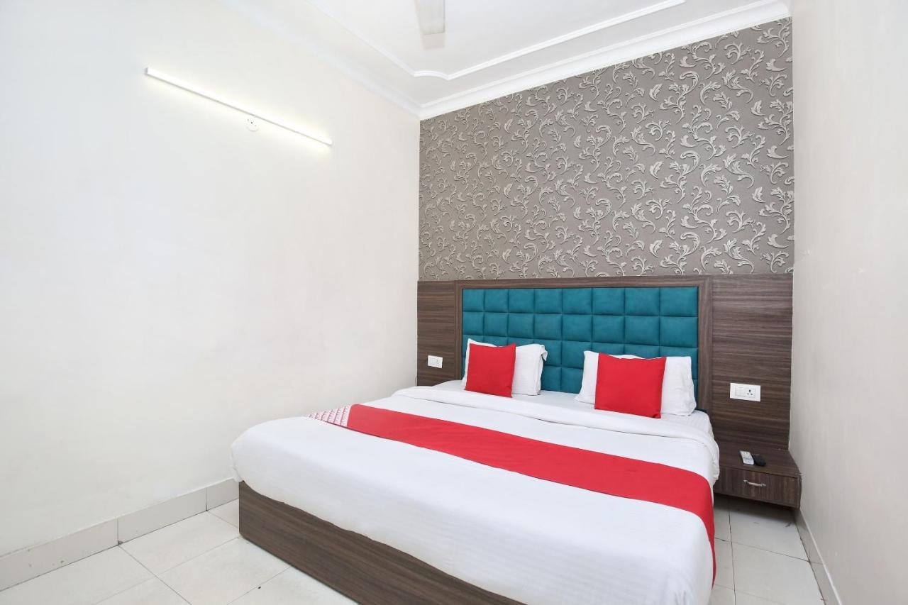 Oyo 12354 Hotel Sangreela Amritsar Bagian luar foto