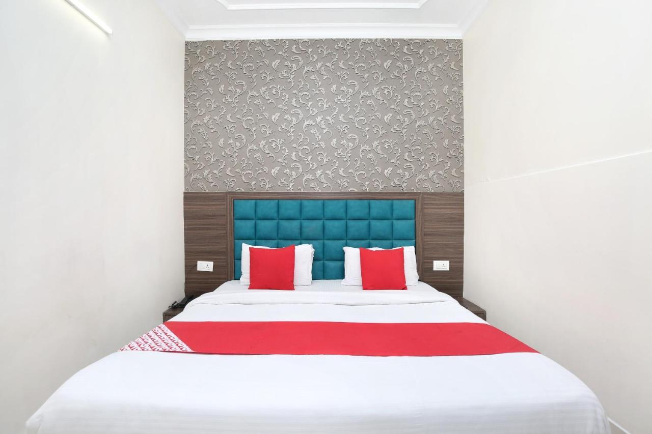 Oyo 12354 Hotel Sangreela Amritsar Bagian luar foto