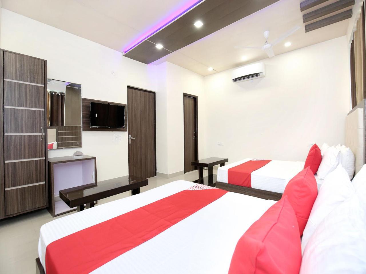 Oyo 12354 Hotel Sangreela Amritsar Bagian luar foto