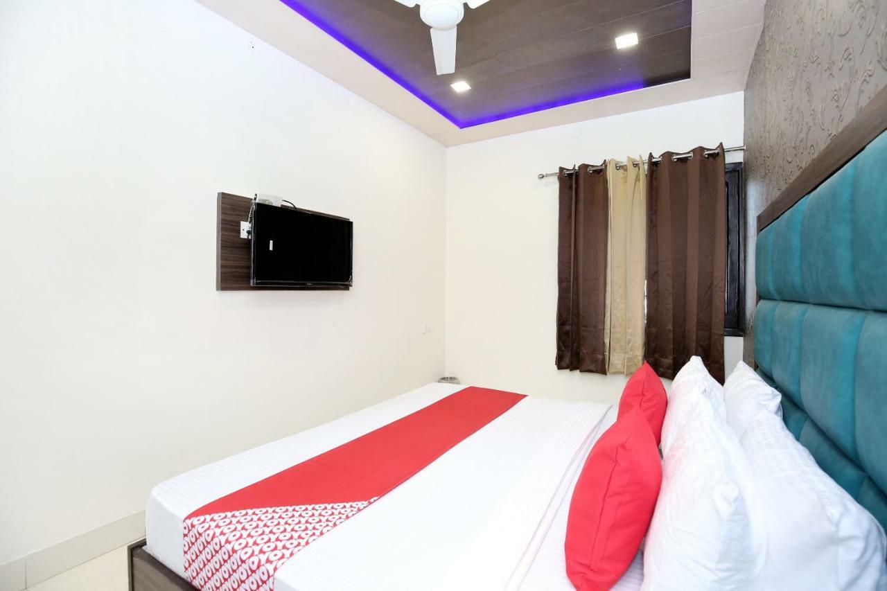 Oyo 12354 Hotel Sangreela Amritsar Bagian luar foto